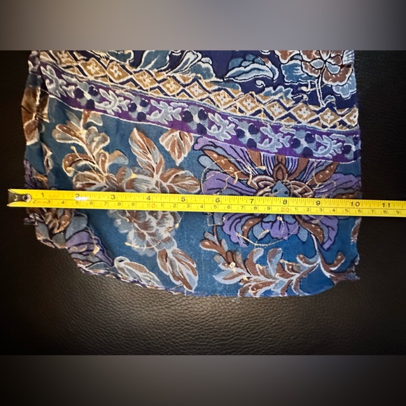 Silk Scarf with Hand Painted Gold - Picture 10 of 12